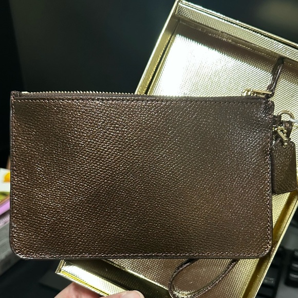Coach Brown Glitter Women's Wristlet Wallet Bag Nwt - Picture 6 of 11